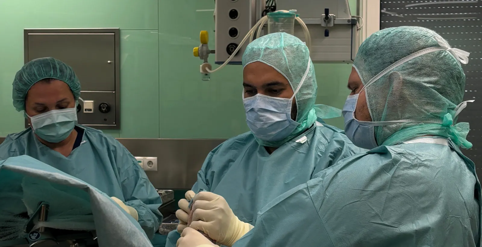 Dr. Ghobrial im Operationssaal
